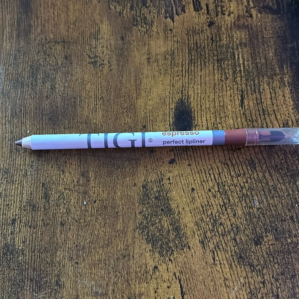 💕 Espresso Lip Liner